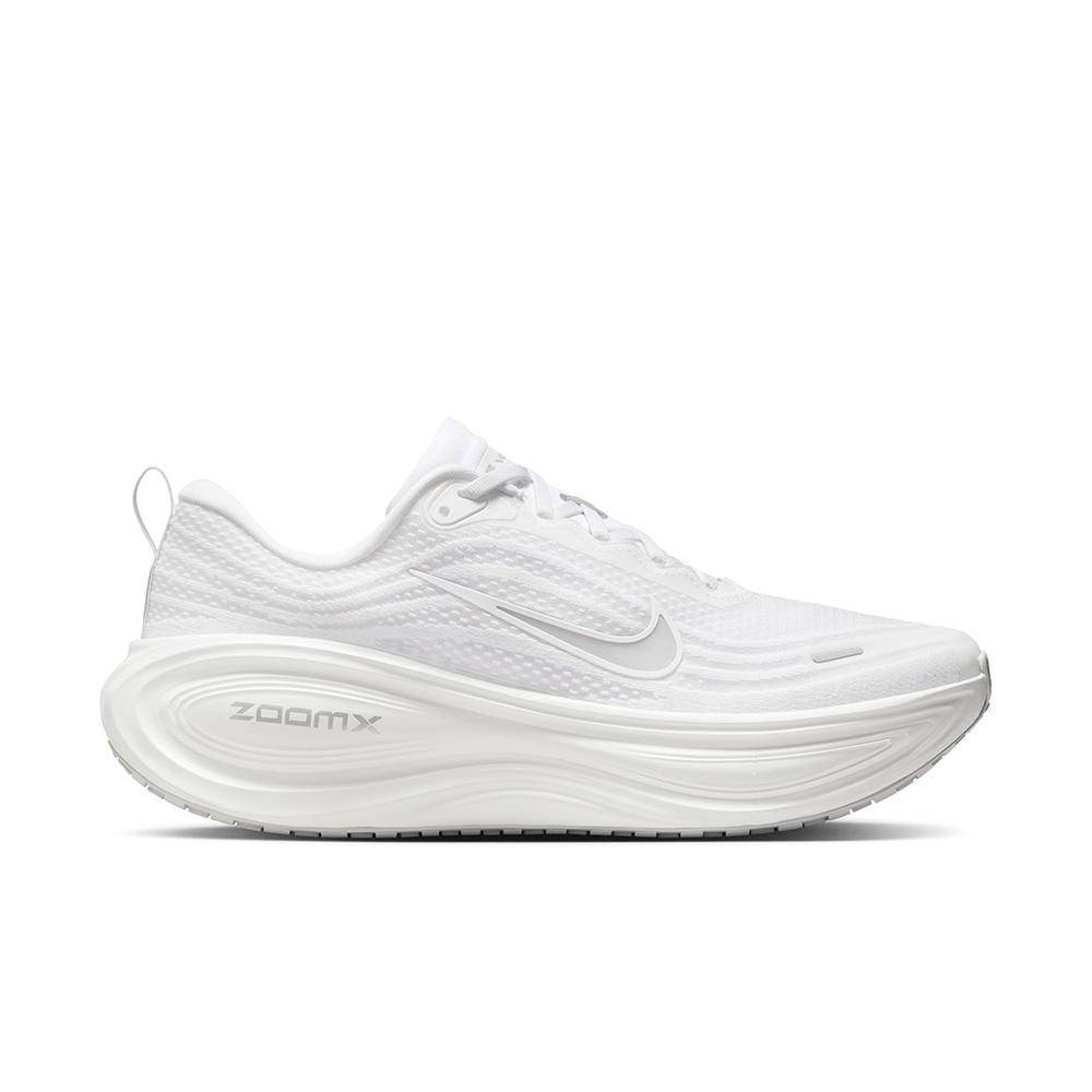 ナイキ（NIKE）（メンズ）【8月14日発売開始予定】ランニングシューズ ジョギングシューズ ズーム ボメロ プラス HV8150-102