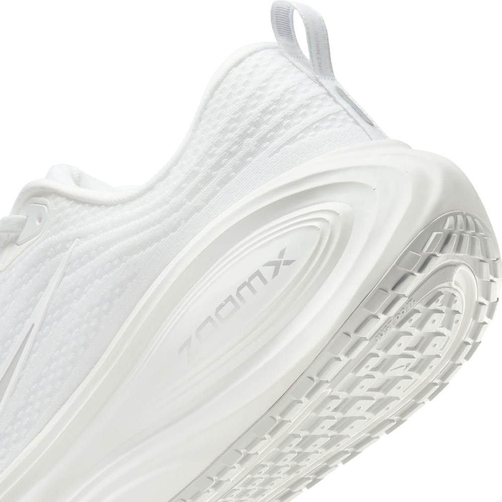 ナイキ（NIKE）（メンズ）【8月14日発売開始予定】ランニングシューズ ジョギングシューズ ズーム ボメロ プラス HV8150-102