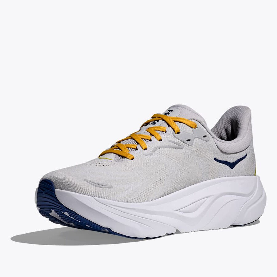 ホカ（HOKA）（メンズ）ランニングシューズ ジョギングシューズ アラヒ 8 グレー 1168690-SSTC スニーカー