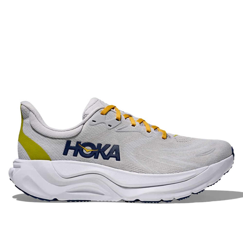 ホカ（HOKA）（メンズ）ランニングシューズ ジョギングシューズ アラヒ 8 グレー 1168690-SSTC スニーカー