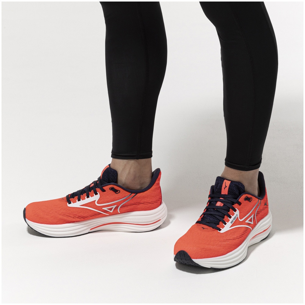 ミズノ（MIZUNO）（メンズ）【先行予約商品】ノベルティ付き! ランニングシューズ ジョギングシューズ ウエーブライダー 29 レッド ホワイト J1GC250312
