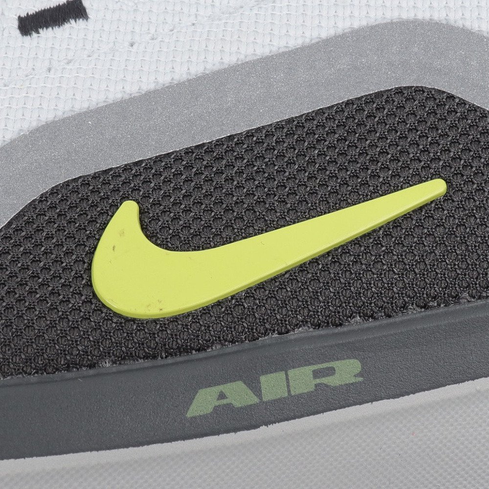 ナイキ（NIKE）（メンズ）ランニングシューズ ジョギングシューズ エア ウィンフロー 11 GTX グレー グリーン FQ1358-005 スニーカー