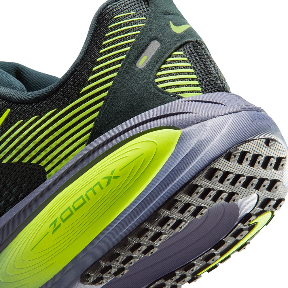 ナイキ（NIKE）（メンズ）ランニングシューズ ジョギングシューズ ズーム ボメロ 18 ブラック グリーン HM6803-301 スニーカー