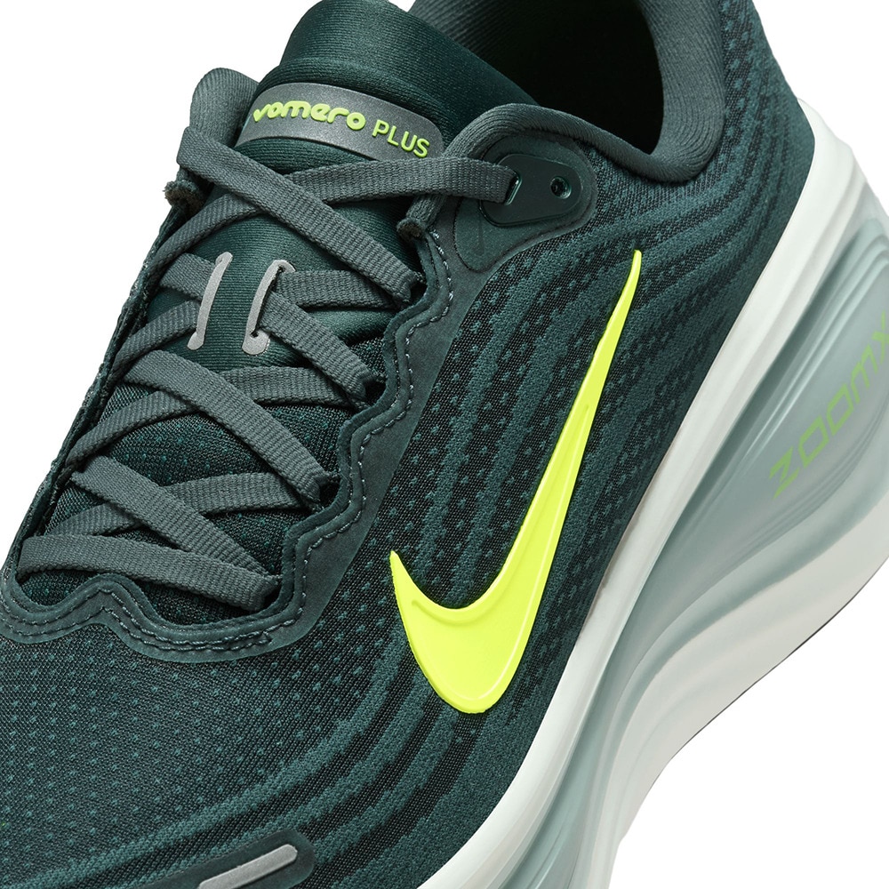 ナイキ（NIKE）（メンズ）ランニングシューズ ジョギングシューズ ズーム ボメロ プラス ブラック グリーン HV8150-300