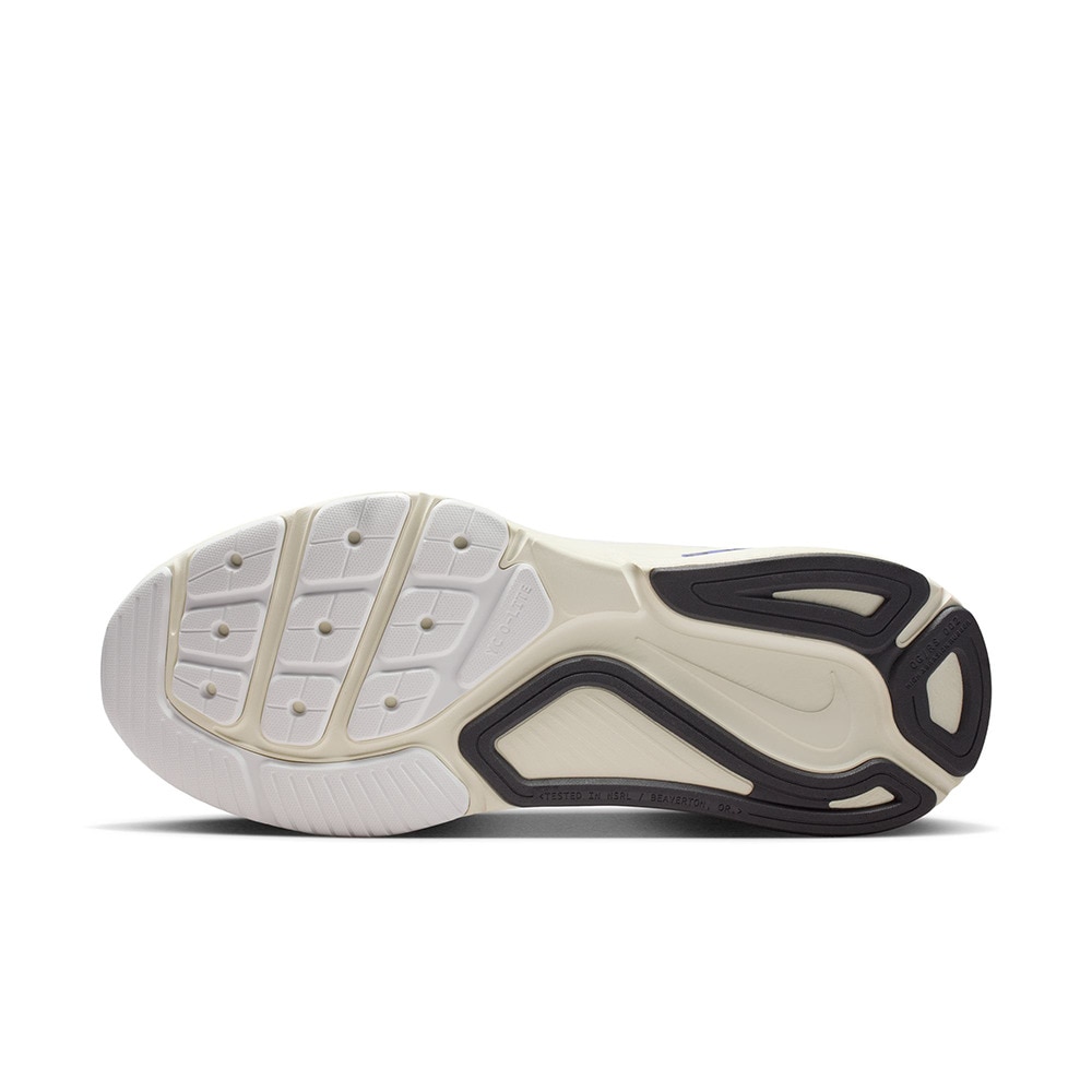 ナイキ（NIKE）（メンズ）ランニングシューズ ジョギングシューズ ストラクチャー 26 ホワイト IM6777-121 スニーカー