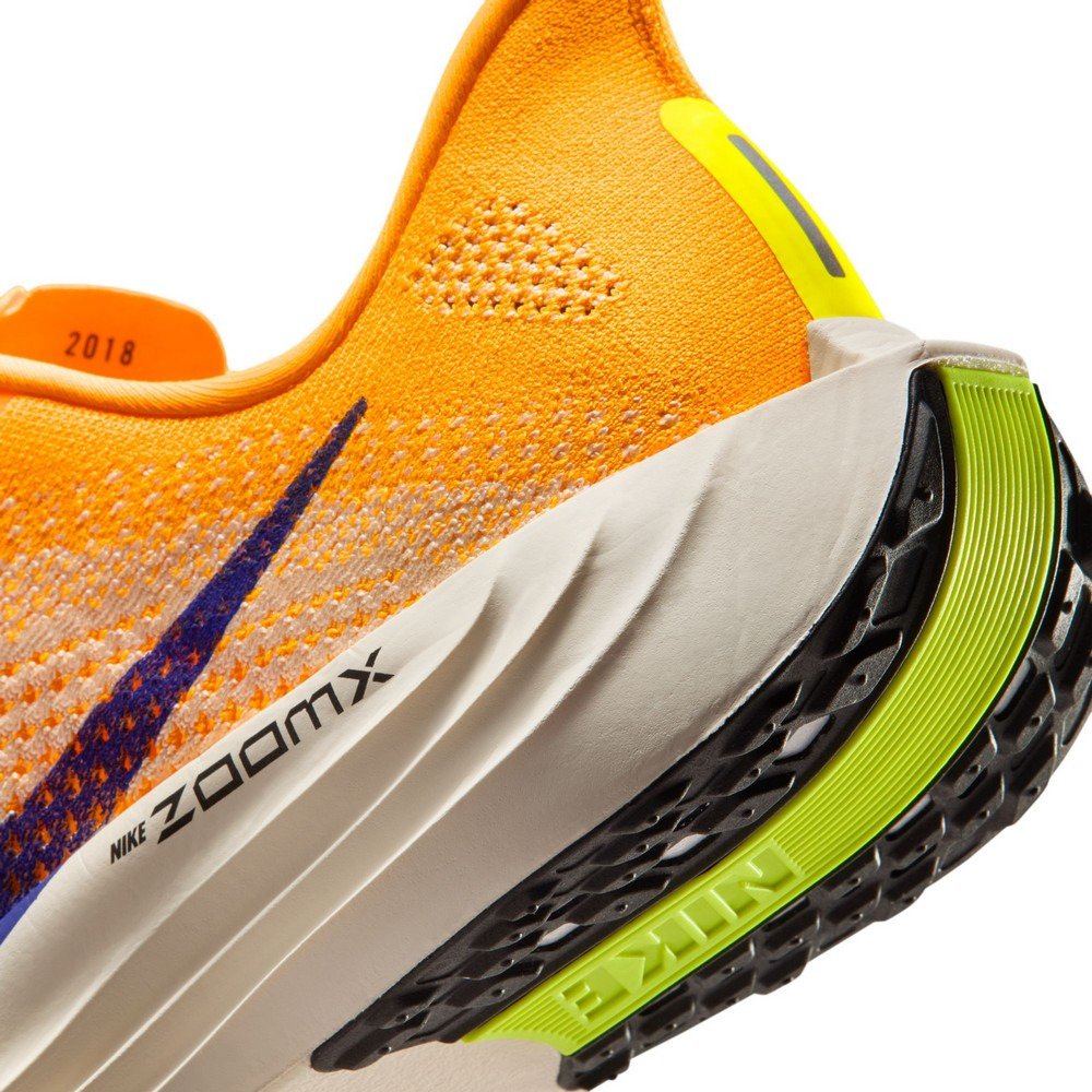 ナイキ（NIKE）（メンズ）ランニングシューズ ジョギングシューズ