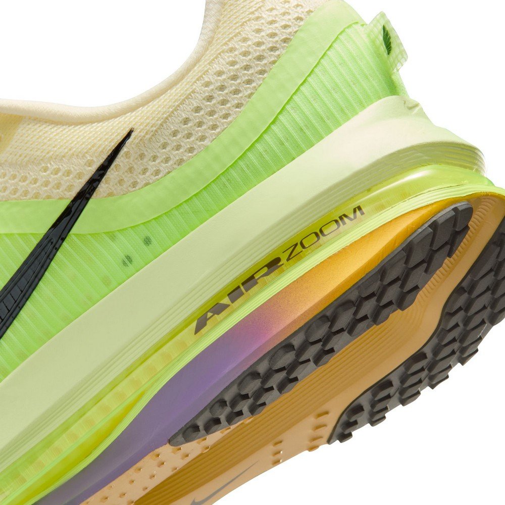 ナイキ（NIKE）（メンズ）ランニングシューズ ジョギングシューズ