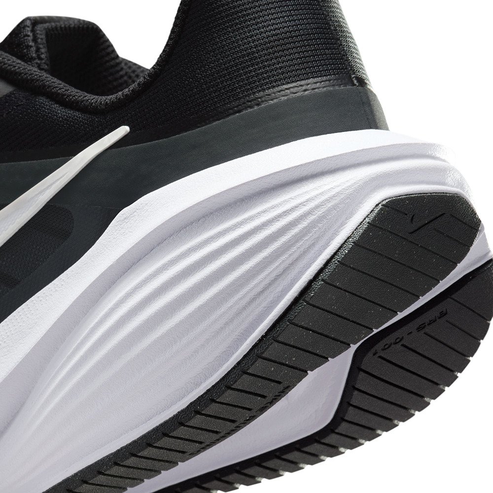ナイキ（NIKE）（メンズ）ランニングシューズ ジョギングシューズ