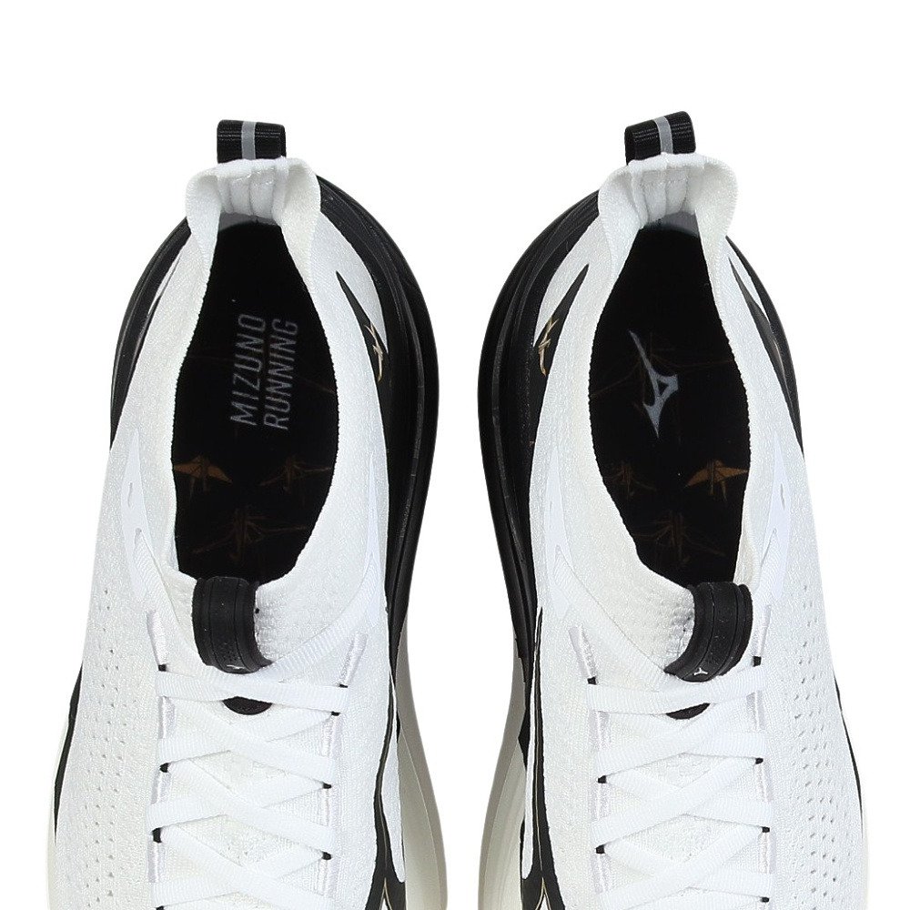 ミズノ（MIZUNO）（メンズ、レディース）ランニングシューズ ジョギングシューズ ネオ ビスタ 2 ホワイト ゴールド J1GC263401 スポーツ シューズ 