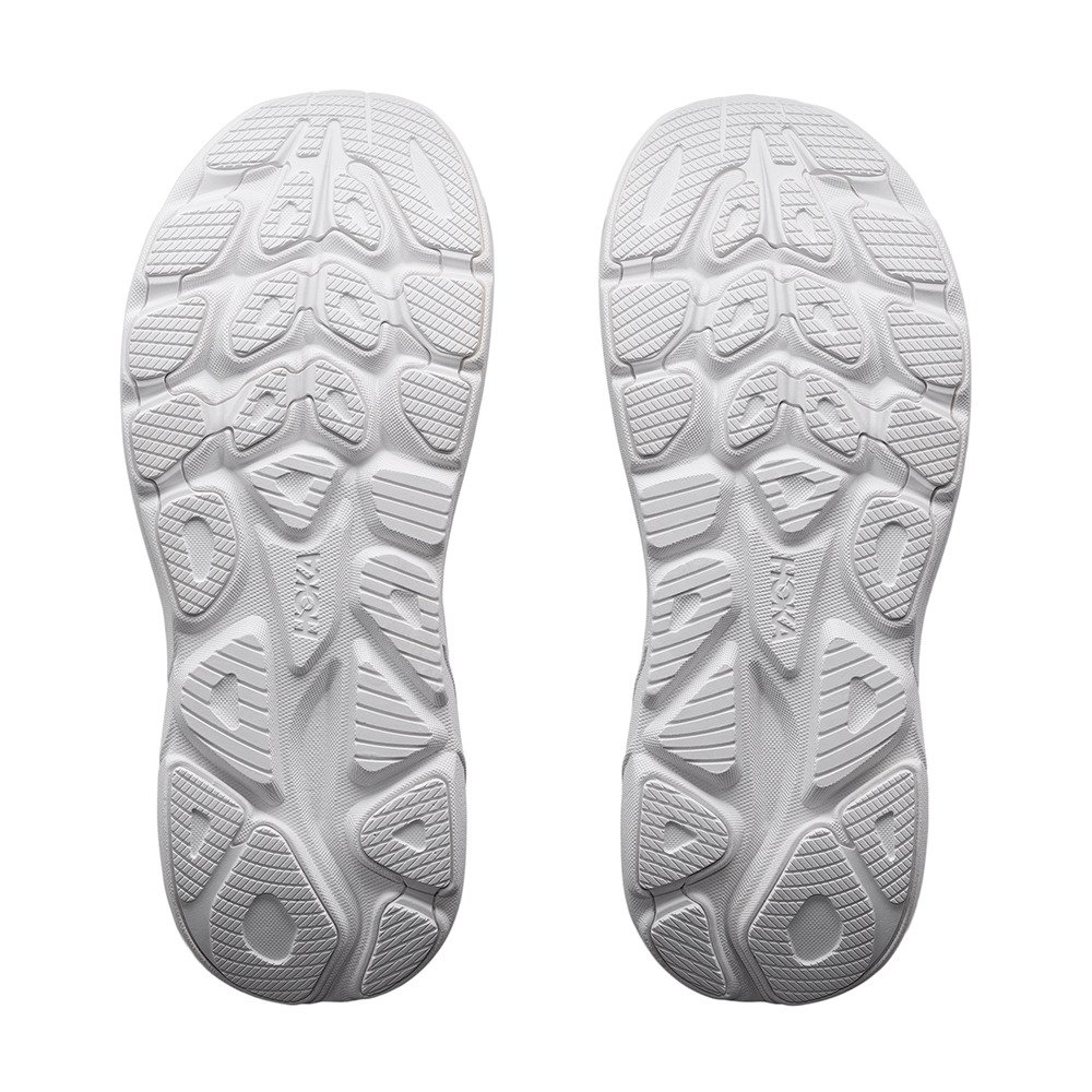 ホカ（HOKA）（メンズ）ランニングシューズ ジョギングシューズ クリフトン 11 ワイド ホワイト 1177538-WWH スポーツ シューズ