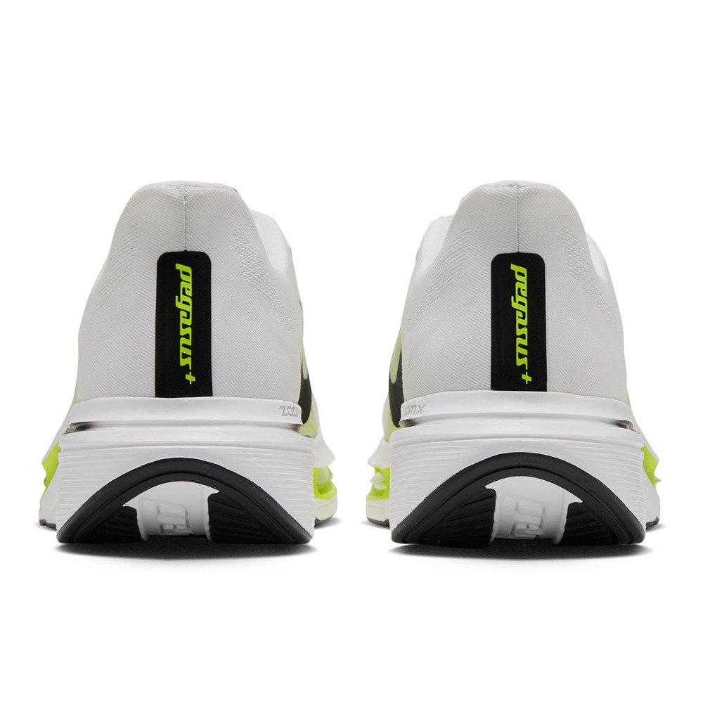 ナイキ（NIKE）（メンズ）ランニングシューズ ジョギングシューズ