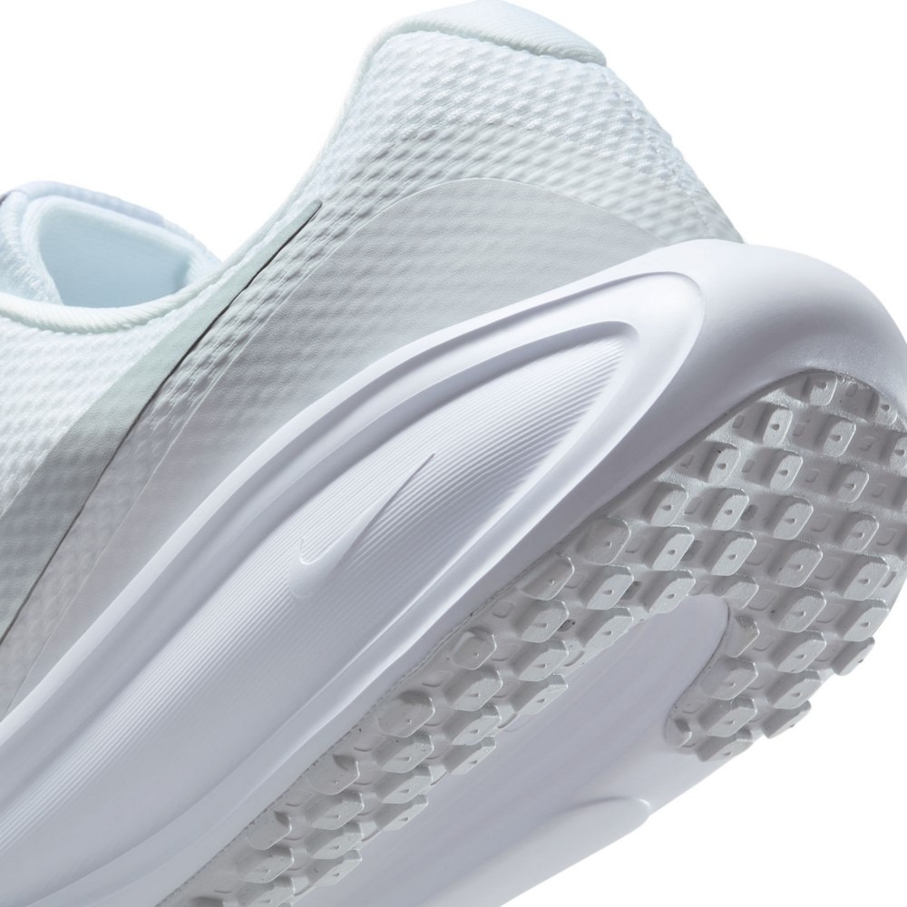 ナイキ（NIKE）（メンズ）スポーツシューズ ランニングシューズ レボリューション 8 HJ9198-100