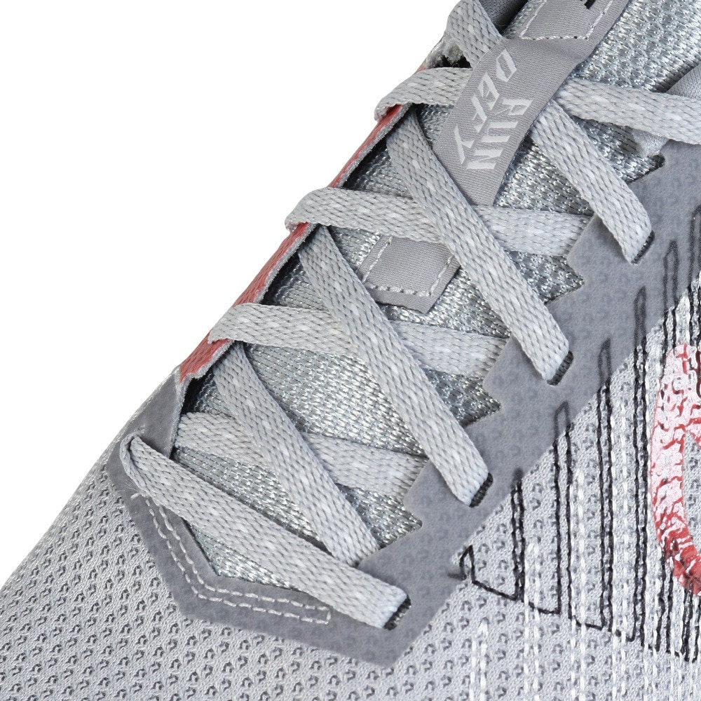 ナイキ（NIKE）（メンズ）ランニングシューズ ジョギングシューズ ラン デファイ グレー レッド HM9594-005 クッション性 安定性 通気性