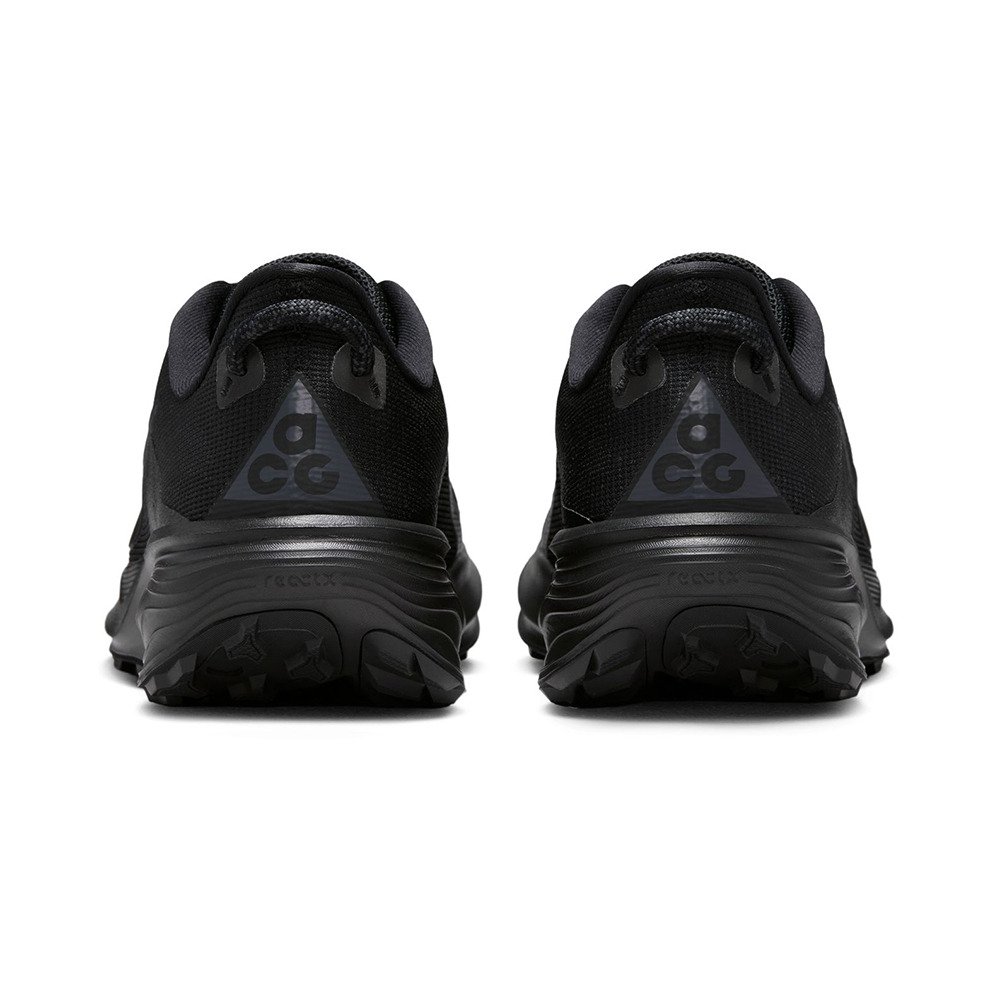 ナイキ（NIKE）（メンズ）ランニングシューズ トレランシューズ ACG
