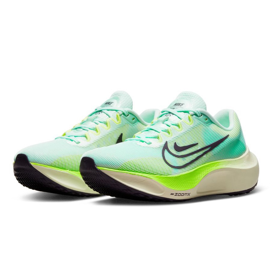 ナイキ（NIKE）（レディース）ランニングシューズ ズーム フライ 5 グリーン DM8974-300