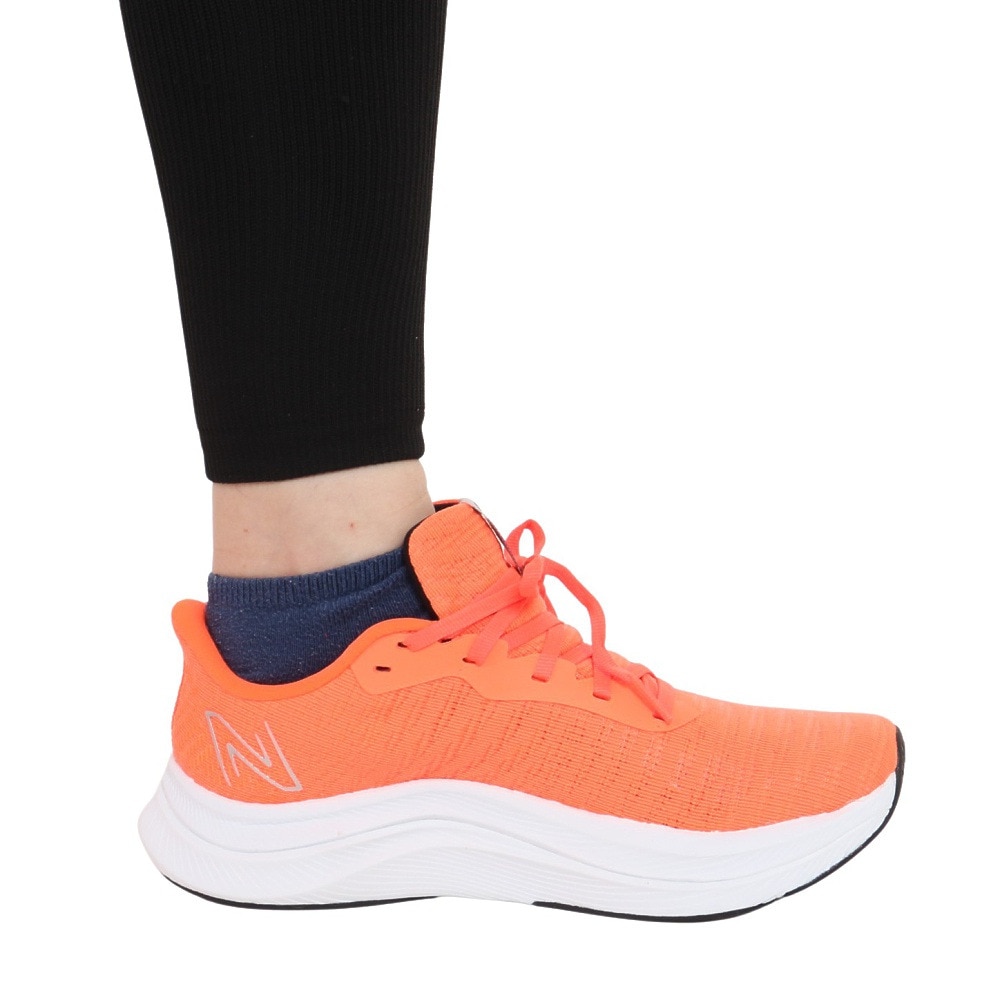 ニューバランス（new balance）（レディース）ランニングシューズ フューエルセル プロペル v4 オレンジ WFCPRCR4 B スニーカー スポーツ ジョグ 厚底