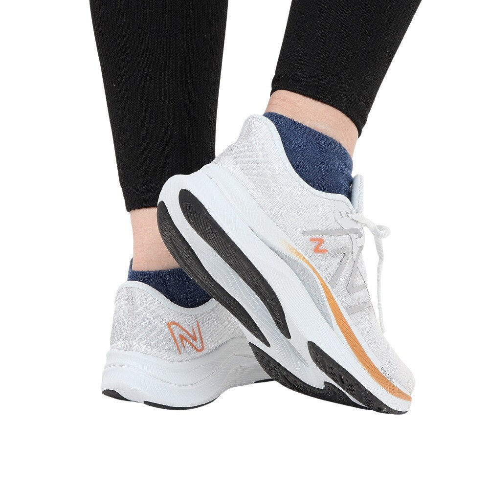 ニューバランス(new balance)(レディース)ランニングシューズ