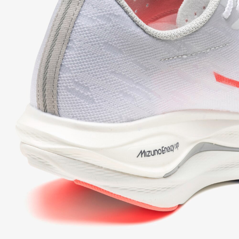ミズノ（MIZUNO）（レディース）【8月6日発売開始予定】ランニングシューズ  部活 ウエーブ リベリオン フラッシュ 3 ホワイト ピンク J1GD253521