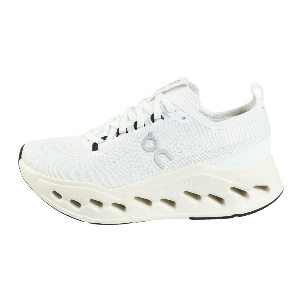 オン（On）（レディース）ランニングシューズ トレーニングシューズ 部活 Cloudsurfer Max ワイド 3WF30571200