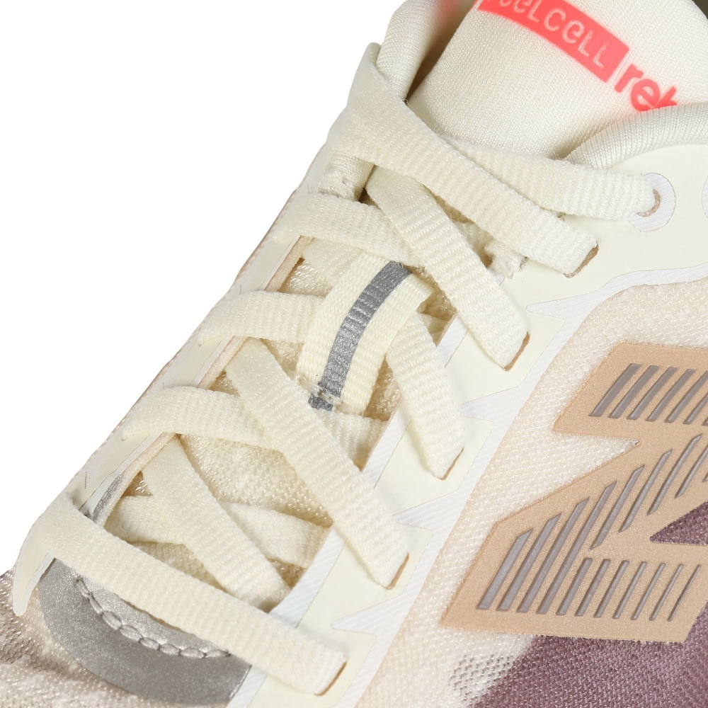 ニューバランス（new balance）（レディース）ランニングシューズ トレーニングシューズ 部活 フューエルセル レベル v5 ブラウン WFCXLJ5 D 軽量性 反発性