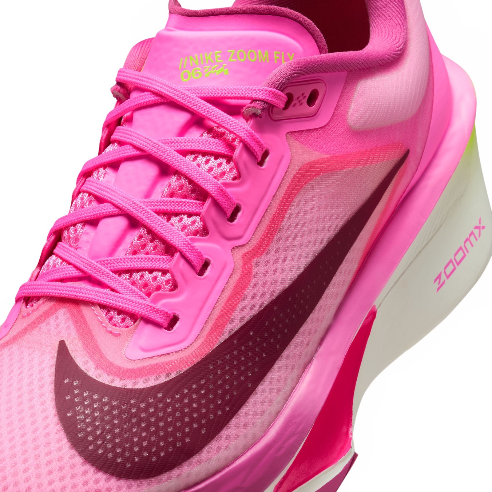 ナイキ（NIKE）（レディース）ランニングシューズ トレーニングシューズ 部活 ズーム フライ 6 ピンク FN8455-602 スニーカー