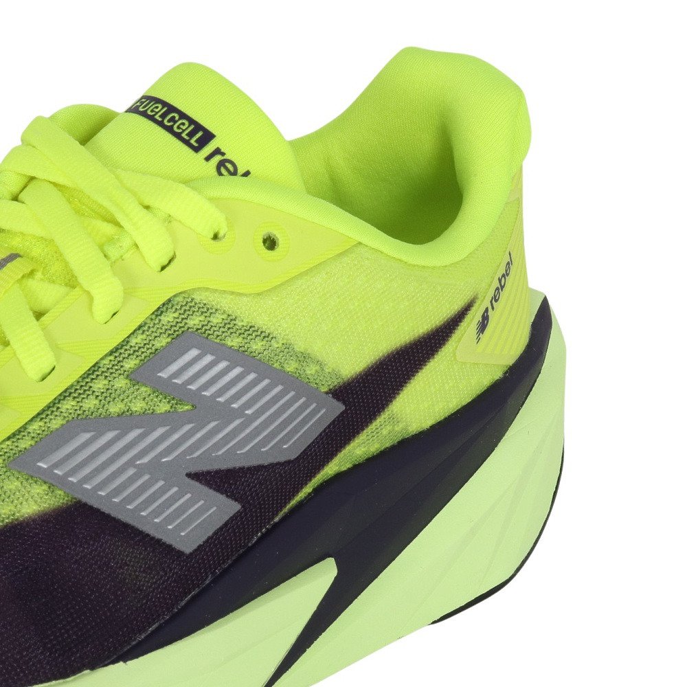 ニューバランス（new balance）（レディース）ランニングシューズ
