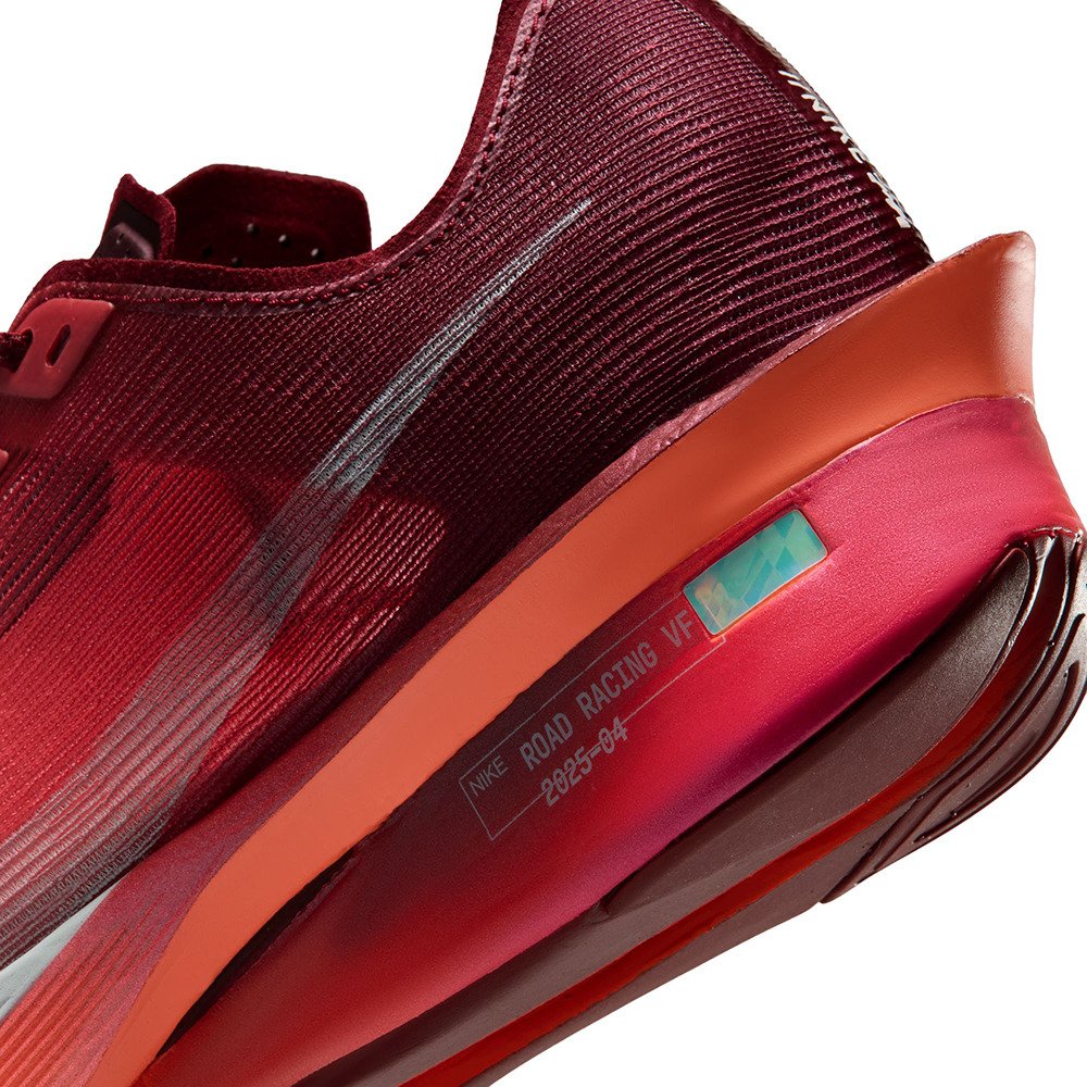ナイキ（NIKE）（レディース）ランニングシューズ トレーニング