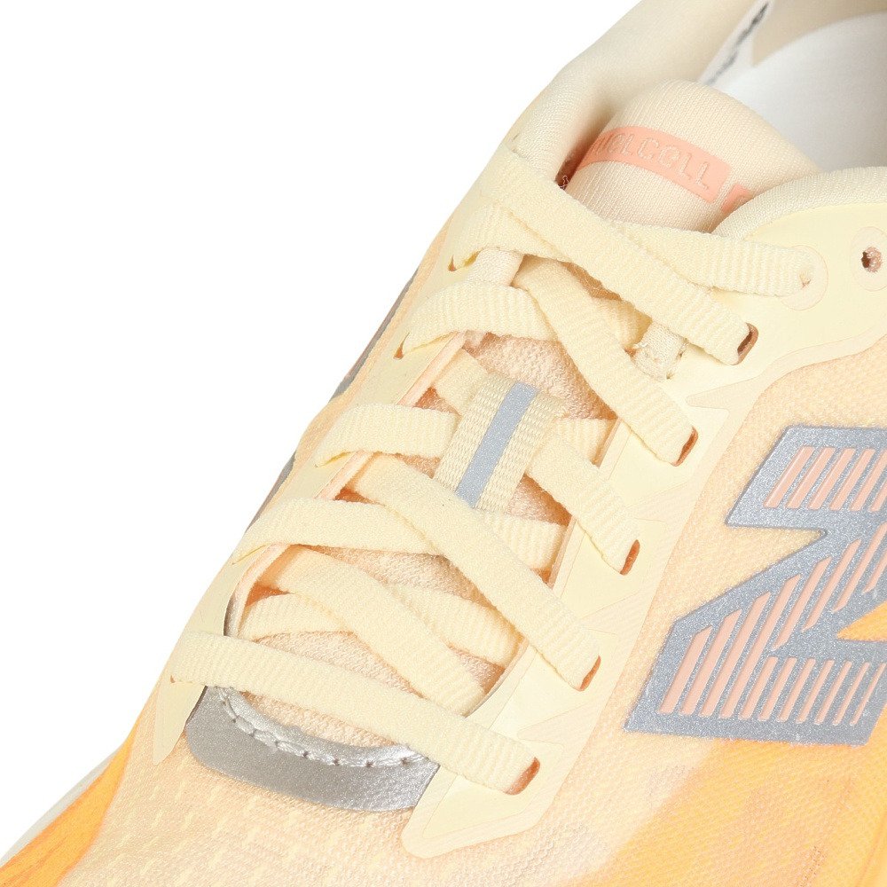 ニューバランス（new balance）（レディース）ランニングシューズ