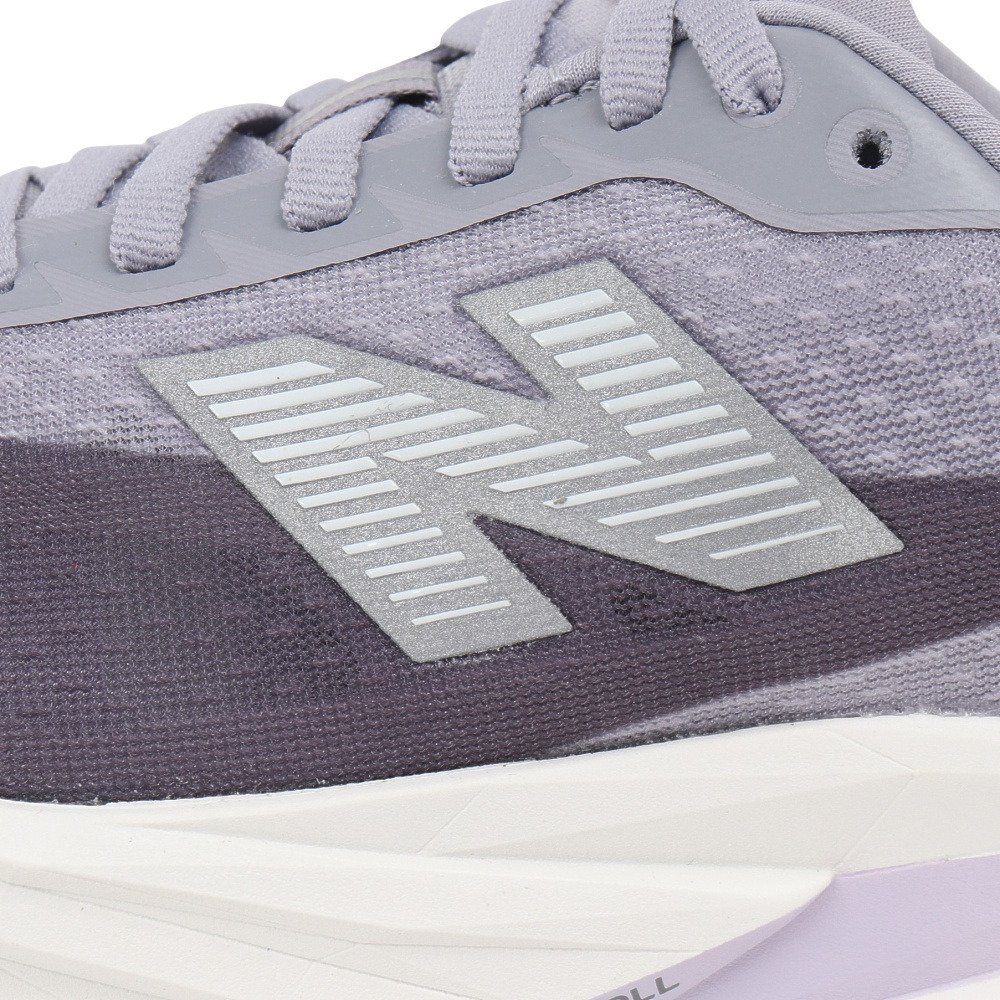 ニューバランス（new balance）（レディース）ランニングシューズ
