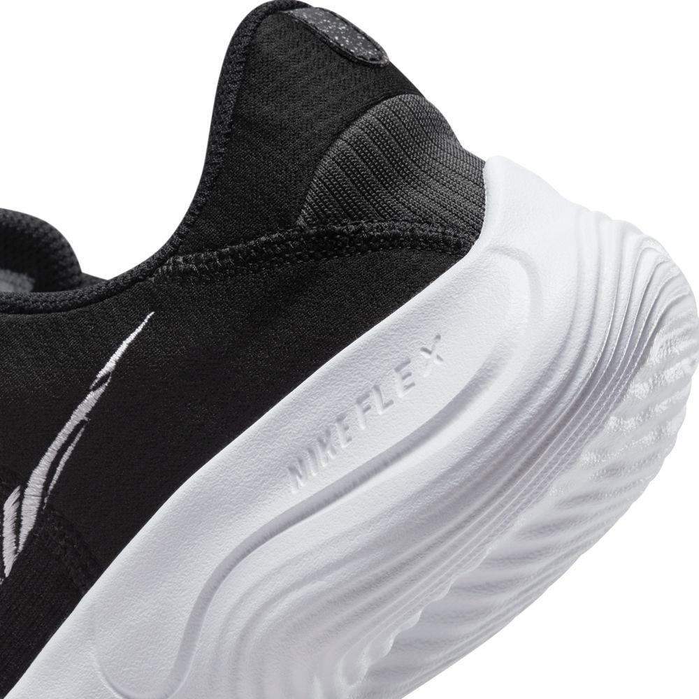 ナイキ（NIKE）（レディース）フレックス エクスペリエンス ラン 11 NN