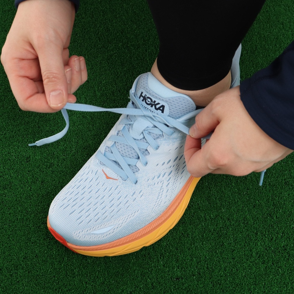 ホカ（HOKA）（レディース）ランニングシューズ クリフトン 8 ワイド 1121375-SSIF