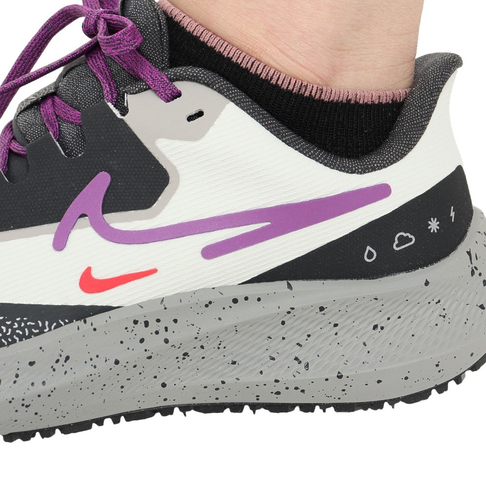 ナイキ（NIKE）（レディース）ランニングシューズ エア ズーム ペガサス 39 DO7626-003 スニーカー トレーニング はっ水 雨天 駅伝  部活 マラソン