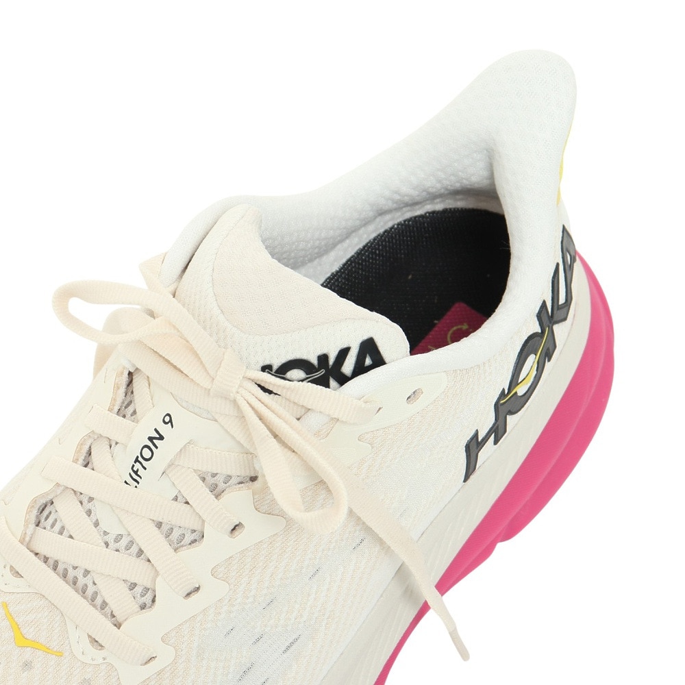 ホカ（HOKA）（レディース）ランニングシューズ クリフトン 9 レギュラー ホワイト ピンク 1127896-EBDB スニーカー トレーニング ジョギング ロード 厚底
