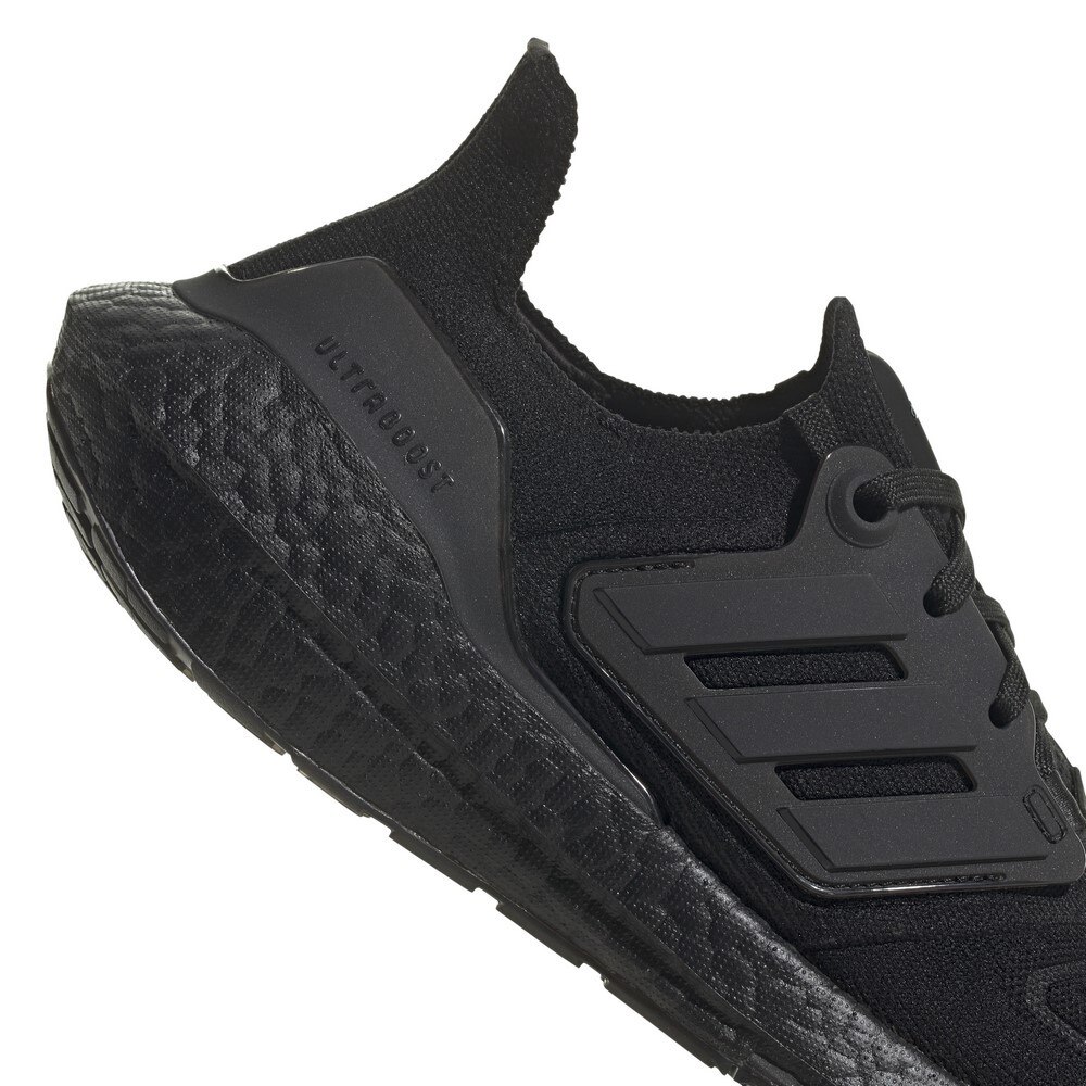 アディダス（adidas）（レディース）ランニング ジョギングシューズ ウルトラブースト 22gX5587 スニーカー トレーニング 部活