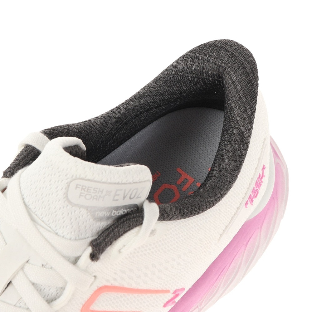 ニューバランス（new balance）（レディース）ランニングシューズ