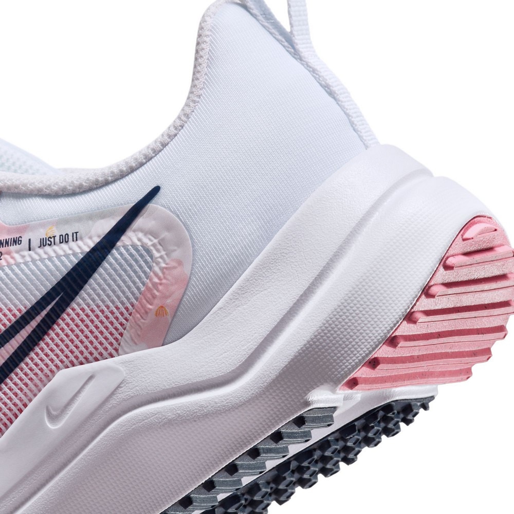 ナイキ（NIKE）（レディース）ランニングシューズ ジョギングシューズ ダウンシフター12 PRM DX7885-100