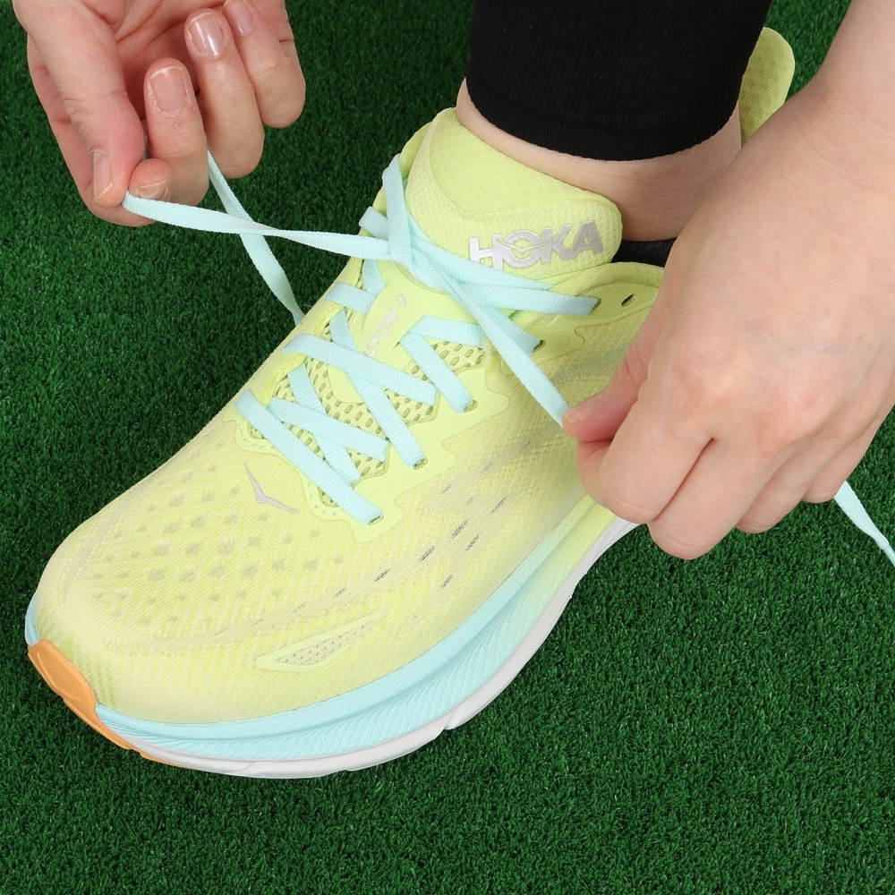 ホカ（HOKA）（レディース）ランニングシューズ クリフトン9 レギュラー フラッシュイエロー 1127896-CGSO スニーカー ジョグ トレーニング 軽量