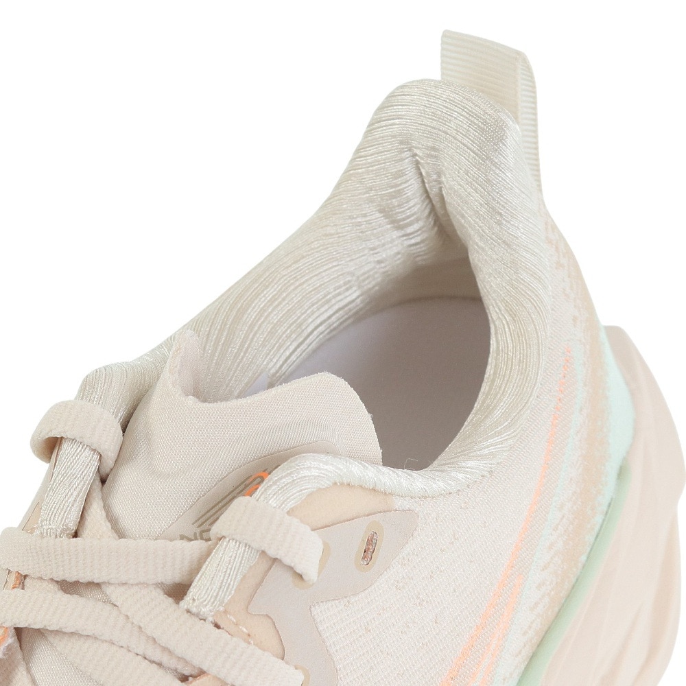 アシックス（ASICS）（レディース）ランニングシューズ ジョギングシューズ NOVABLAST 4 1012B510.250