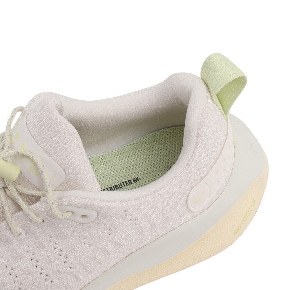 ナイキ（NIKE）（レディース）ランニングシューズ リアクトXインフィニティラン4  オフホワイト HJ7302-030 スニーカー ジョギング トレーニング クッション性
