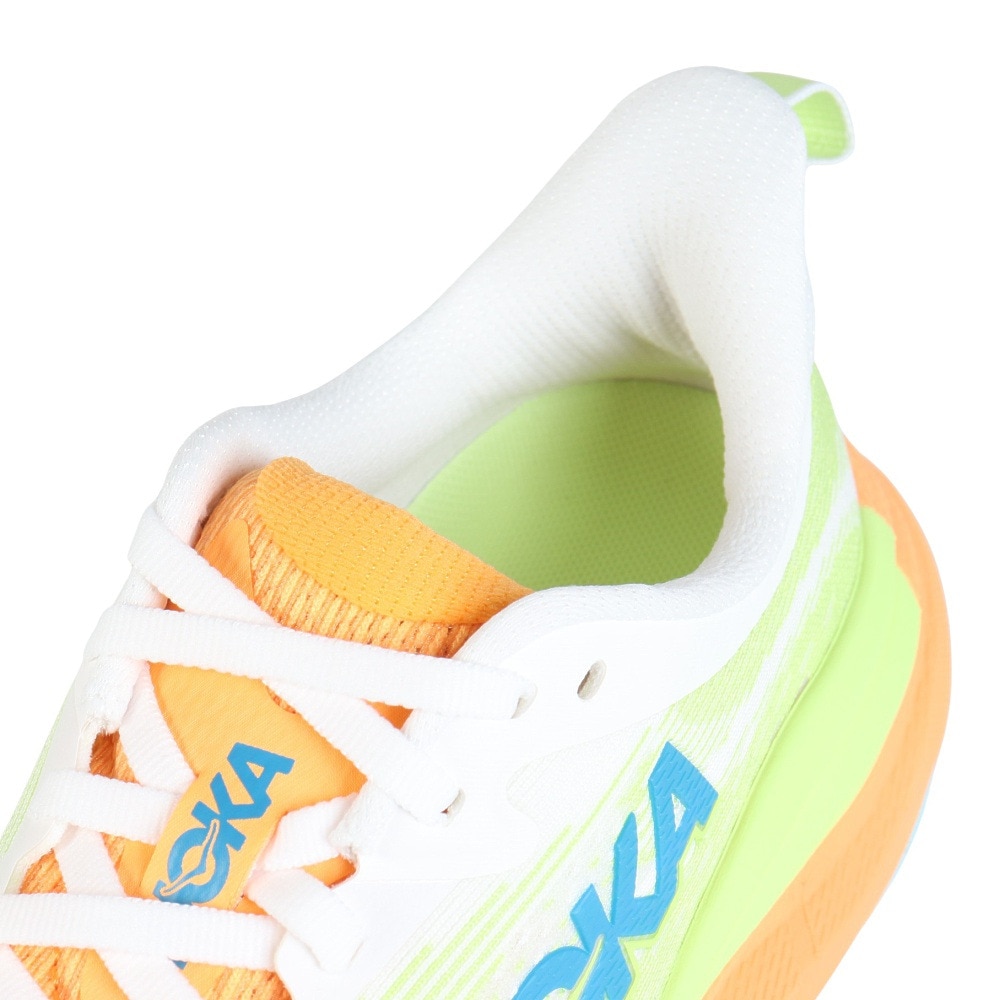 ホカ（HOKA）（レディース）ランニングシューズ スカイフロー フラッシュグリーン 1155113-FSTS スニーカー ジョグ 軽量 安定性 ウォーキング