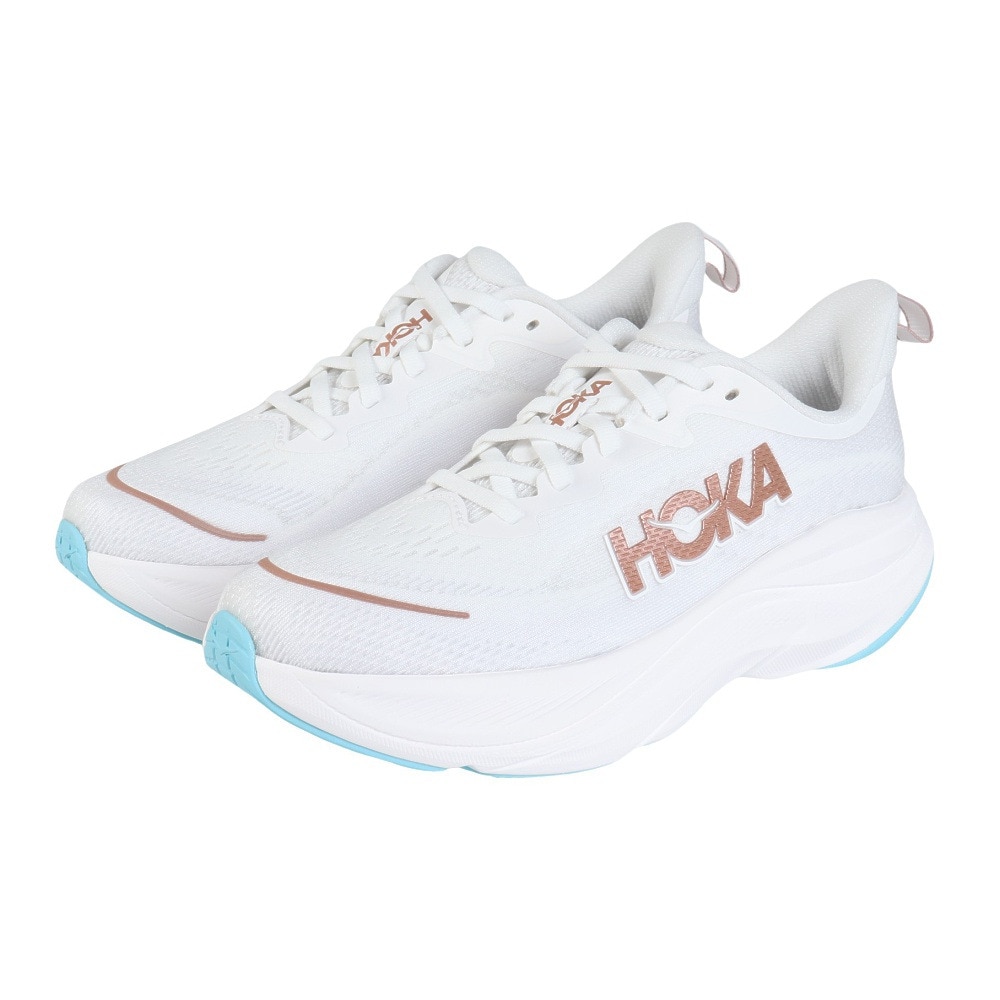 ホカ（HOKA）（レディース）ランニングシューズ スカイフロー ホワイト ゴールド 1155113-FTRS スニーカー ジョグ 軽量 安定性 ウォーキング