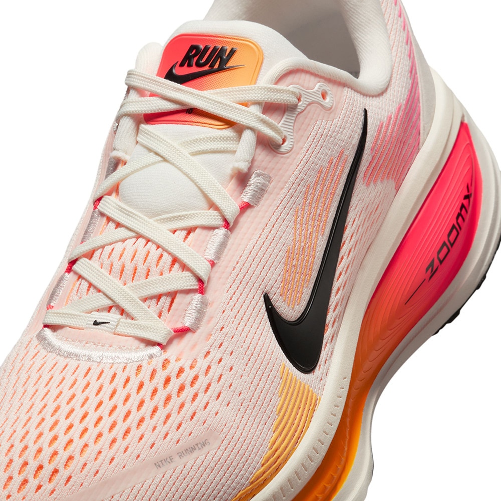ナイキ（NIKE）（レディース）ランニングシューズ ウィメンズ ボメロ 18 ホワイト HM6804-100 スニーカー ジョギングシューズ