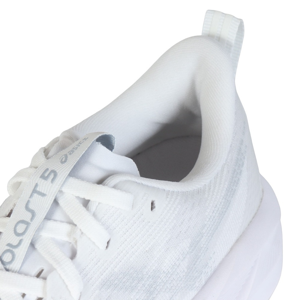 アシックス（ASICS）（レディース）ランニングシューズ ノヴァブラスト 5 ホワイト グレー 1012B765.100 スニーカー ジョグ クッション性