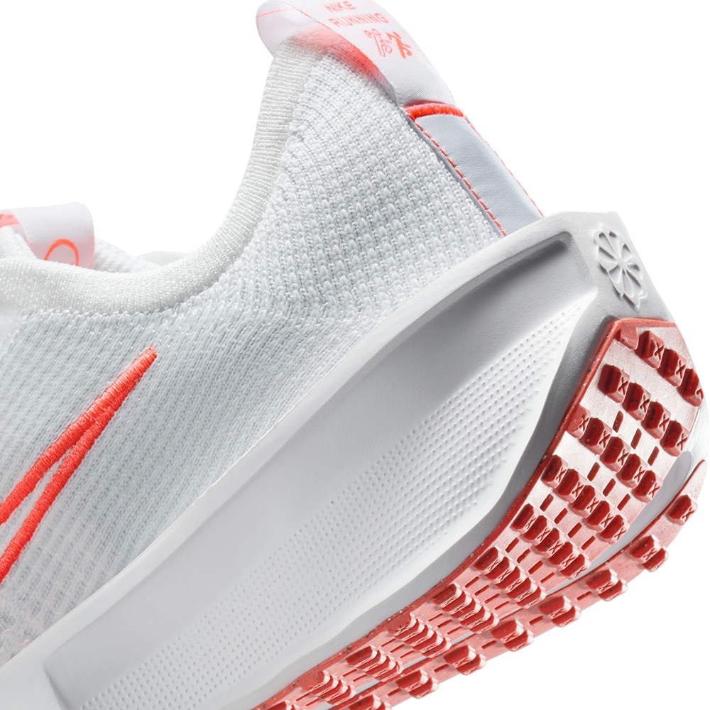 ナイキ（NIKE）（レディース）ランニングシューズ ジョギングシューズ インタラクト ラン FD2292-110