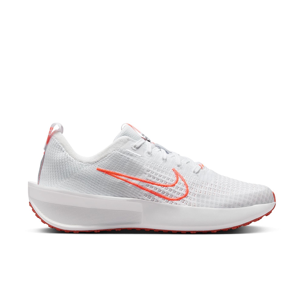 ナイキ（NIKE）（レディース）ランニングシューズ ジョギングシューズ インタラクト ラン FD2292-110