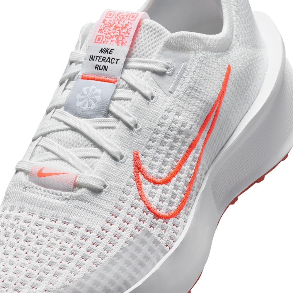 ナイキ（NIKE）（レディース）ランニングシューズ ジョギングシューズ インタラクト ラン FD2292-110