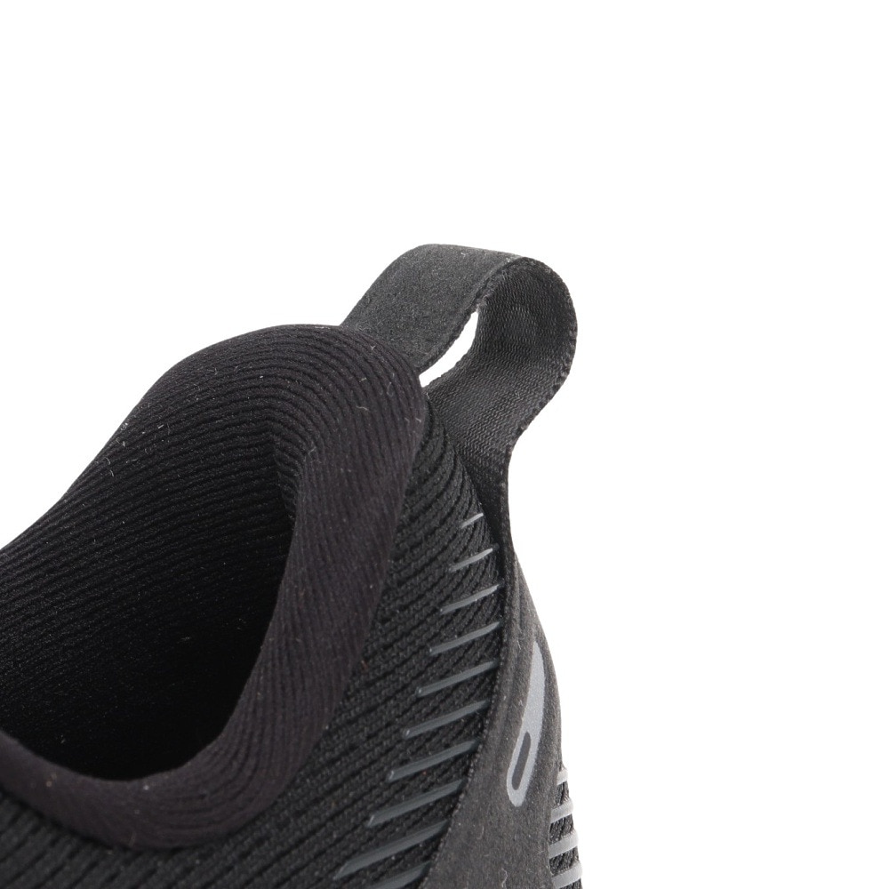 ナイキ（NIKE）（レディース）ランニングシューズ ジョギングシューズ ズーム ボメロ 18 HM6804-005