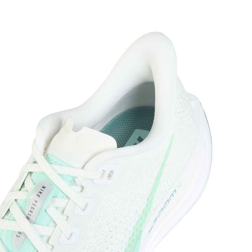 ナイキ（NIKE）（レディース）ランニングシューズ ジョギングシューズ ペガサス プラス ホワイト グリーン FQ7261-103 スニーカー