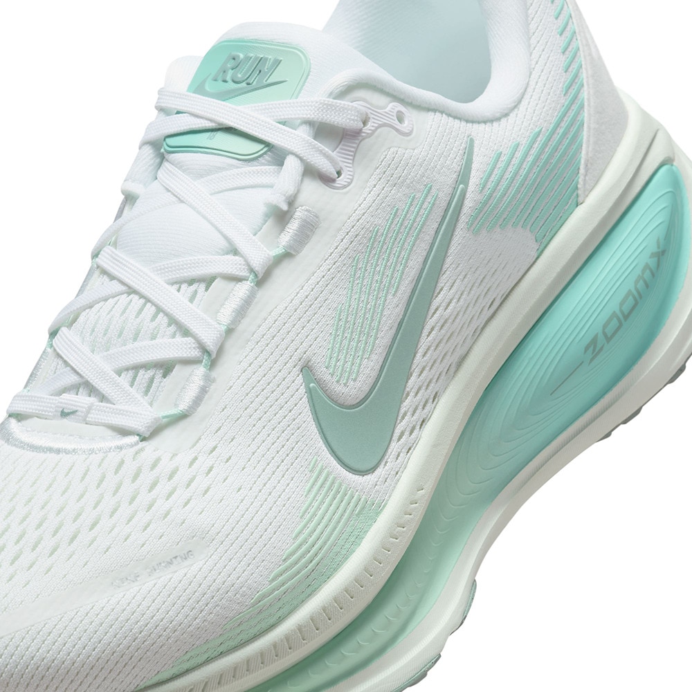 ナイキ（NIKE）（レディース）ランニングシューズ ジョギングシューズ ズーム ボメロ 18 ミント HM6804-106 スニーカー