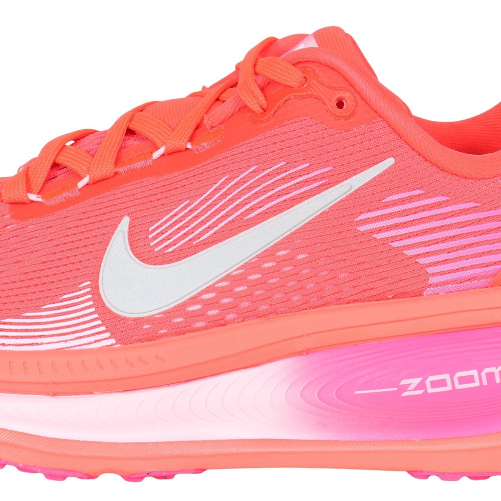 ナイキ（NIKE）（レディース）ランニングシューズ ジョギングシューズ ズーム ボメロ 18 レッド HM6804-603 スニーカー